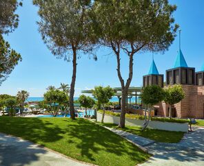 Gloria Verde Resort